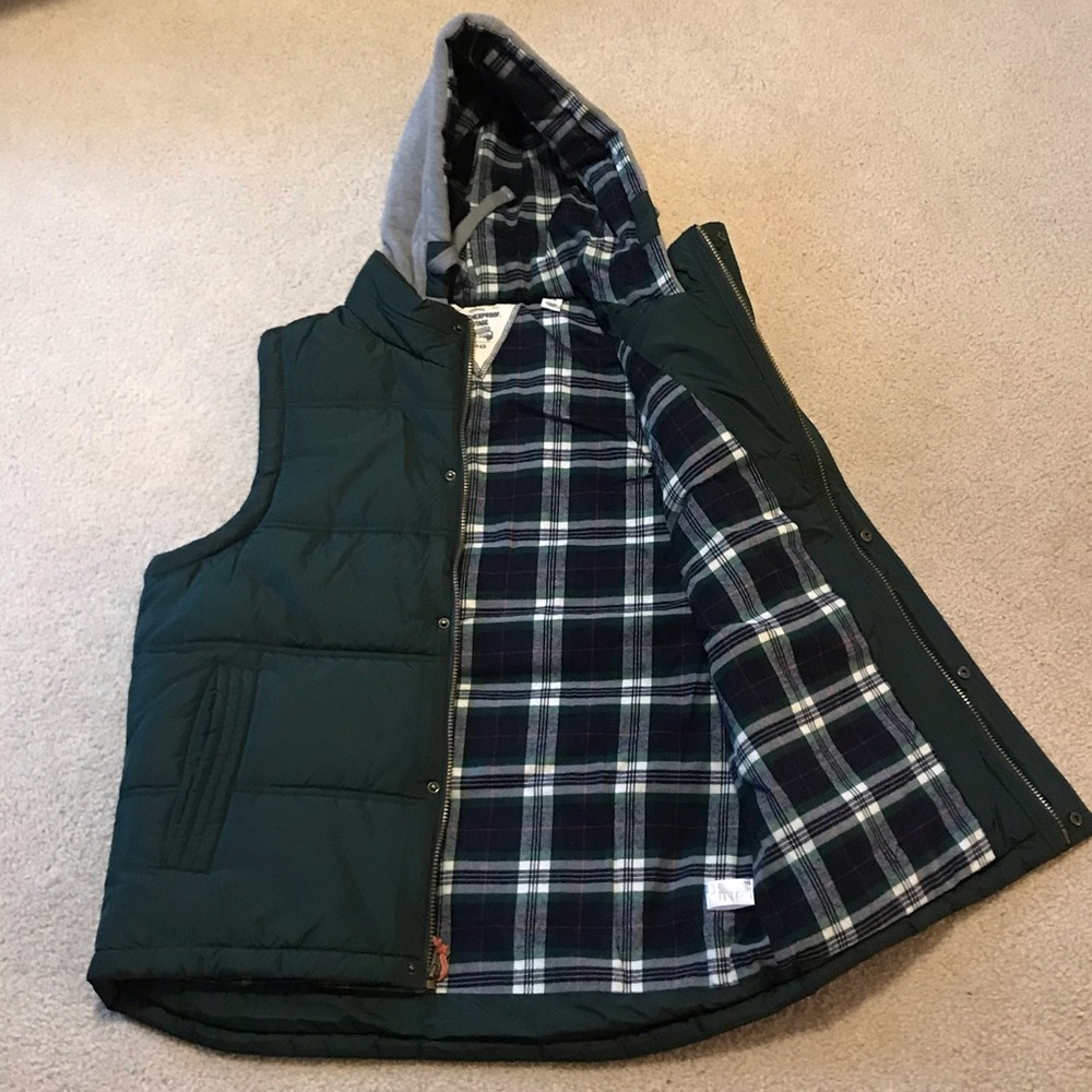 NWT Flannel lined puffer vest